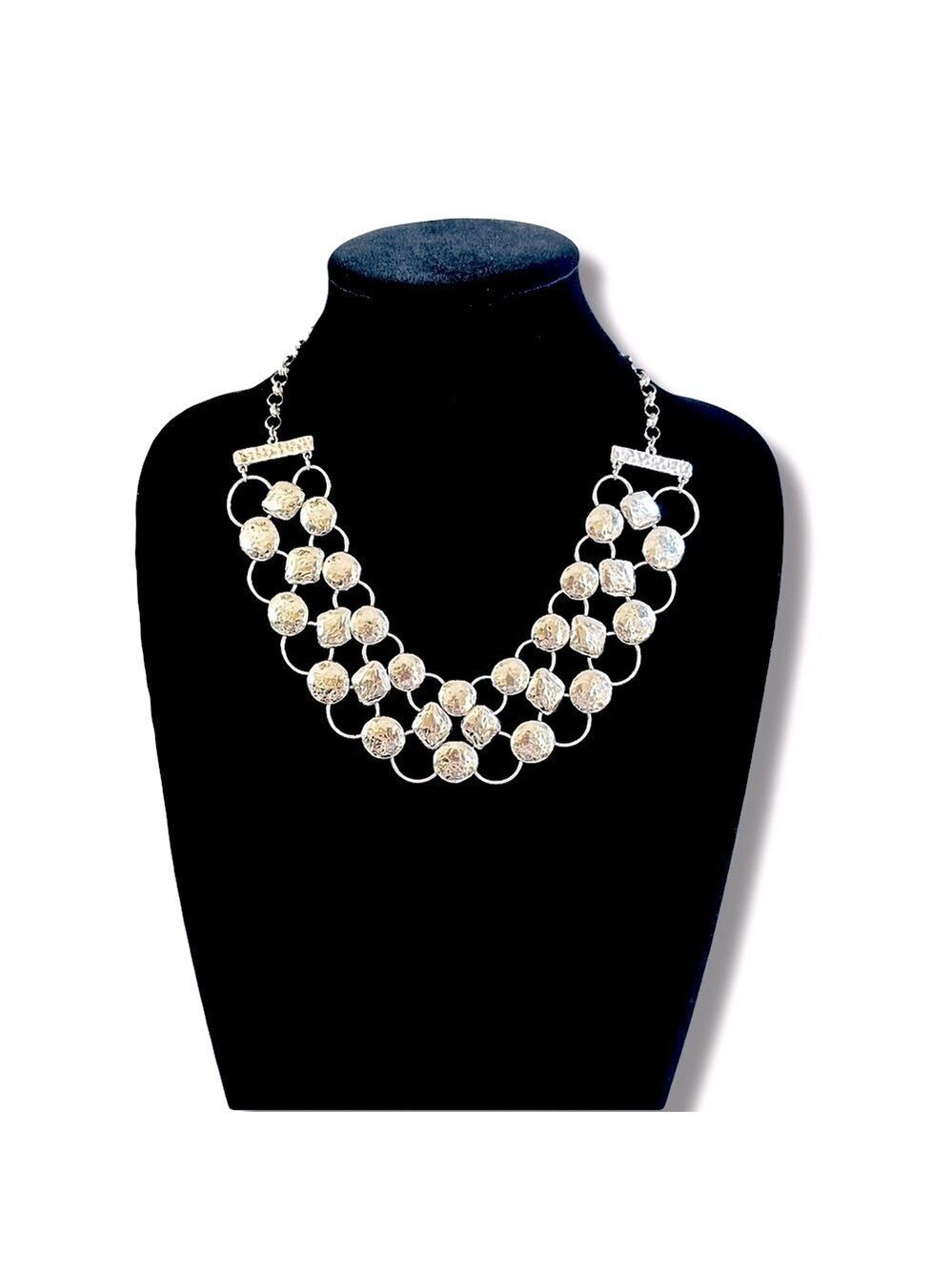 CHICO’S Silver-Tone Flattened Silver Bib Statement Necklace | NWT